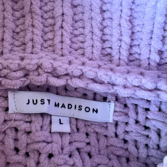 Madison Lilac Cable Knit Turtleneck Sweater Size Large - Picture 3 of 3